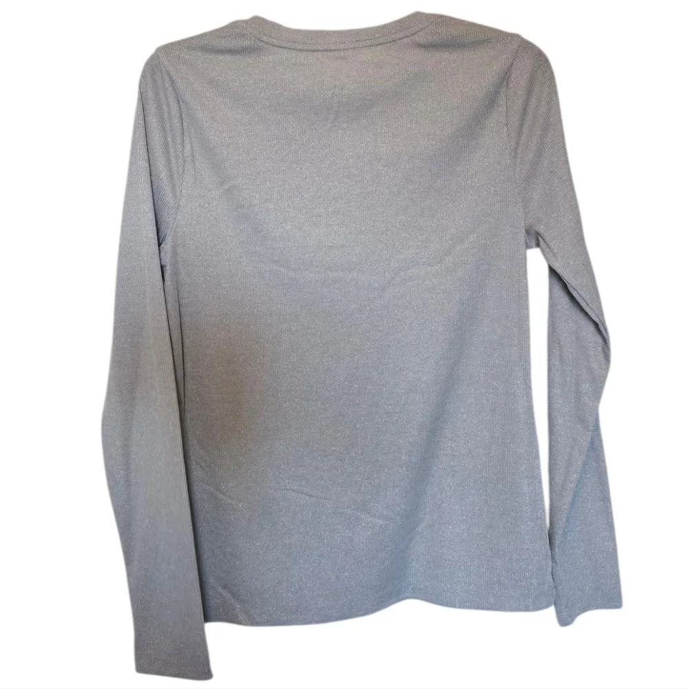3/$15 A New Day Silver Long Sleeve Shirt Size Large - Picture 6 of 6